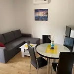 Διαμέρισμα Bartol With Free Bikes *
