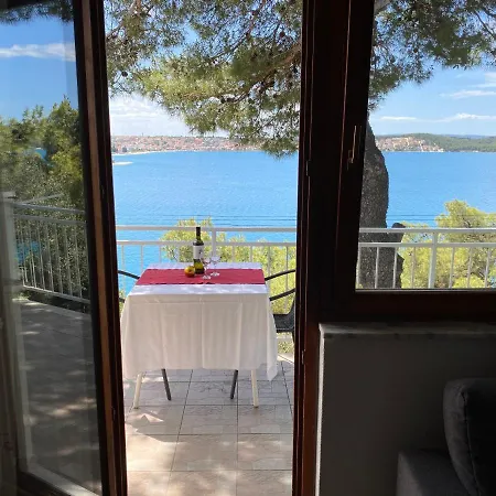Apartments Bartol With Free Bikes And Great Local Food *