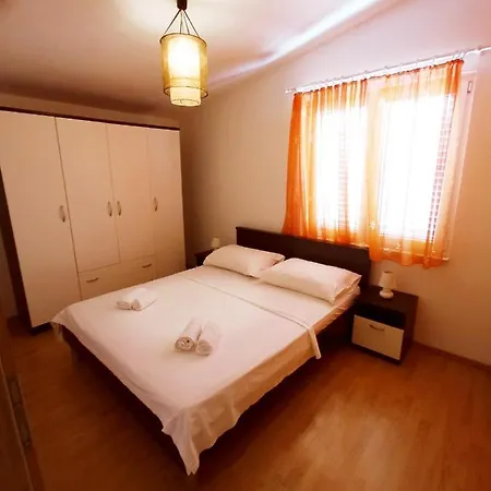 Bartol With Free Bikes