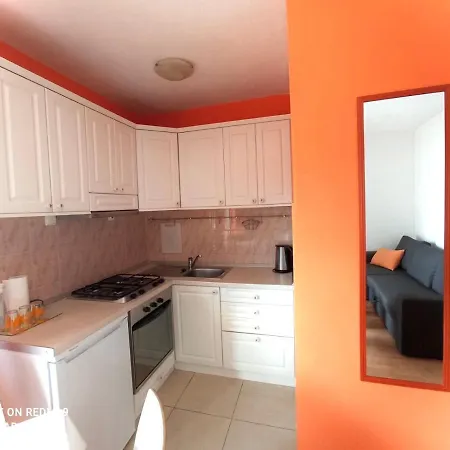 Apartments Bartol With Free Bikes And Great Local Food Apartment *