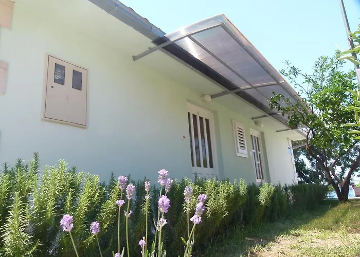 Apartman Apartments Bartol With Free Bikes Trogir