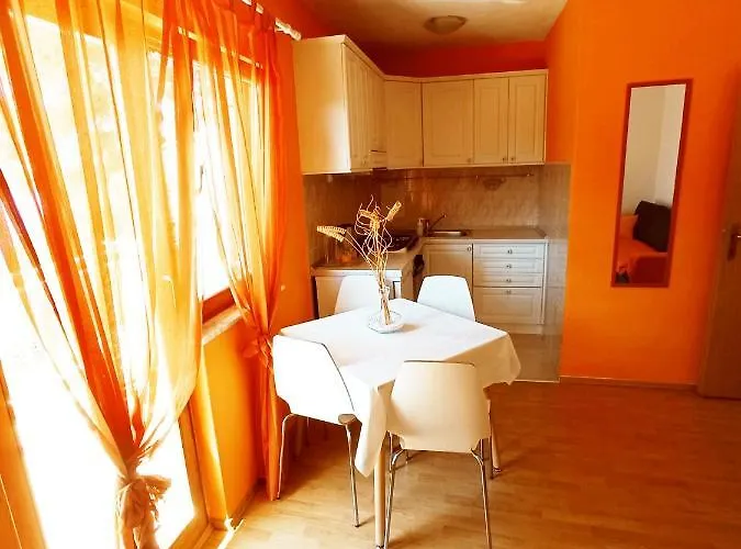 Bartol With Free Bikes 아파트