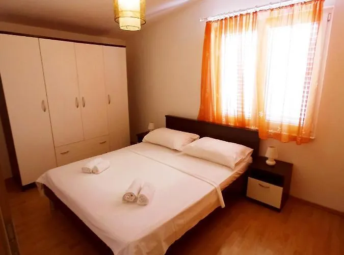 Bartol With Free Bikes