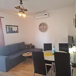 Bartol With Free Bikes Appartement Trogir