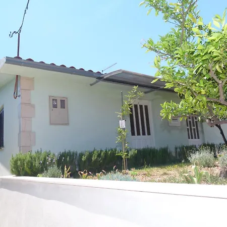 Bartol, Ideally Located Near The And Center, With Stunning Sea Views And Two Free Bikes Per Appartement Trogir