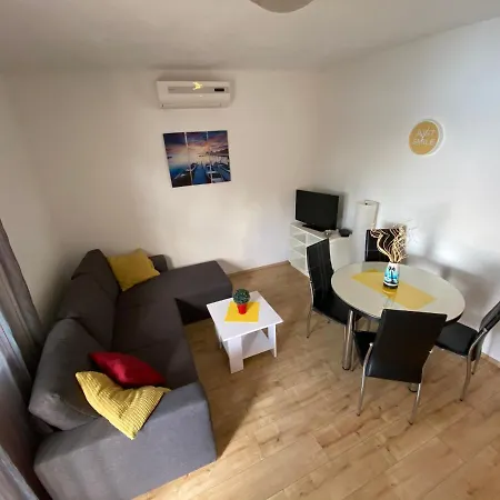 Apartment Apartments Bartol, Ideally Located Near The Beach And City Center, With Stunning Sea Views And Two Free Bikes Per Apartment Trogir