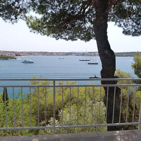 Apartment Apartments Bartol, Ideally Located Near The Beach And City Center, With Stunning Sea Views And Two Free Bikes Per Apartment Trogir