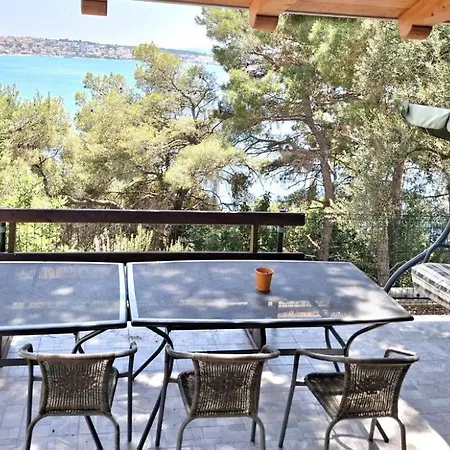 Apartamento Bartol With Free Bikes Trogir