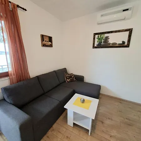 Apartments Bartol With Free Bikes