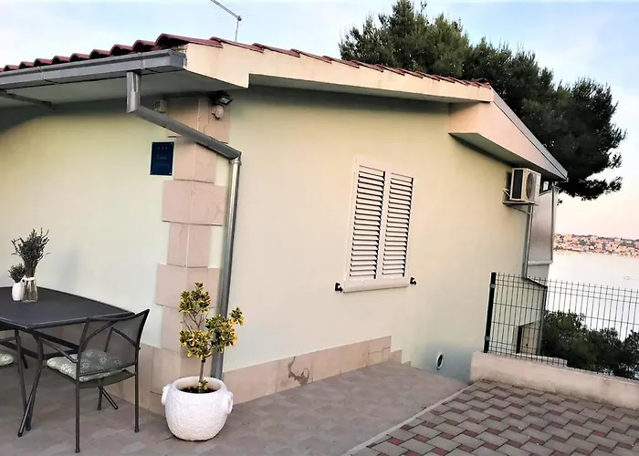 Apartman Apartments Bartol With Free Bikes Trogir