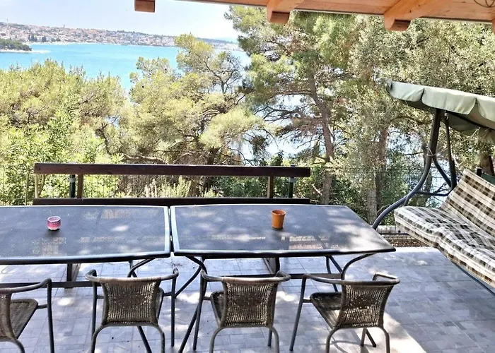 Apartamento Bartol With Free Bikes Trogir