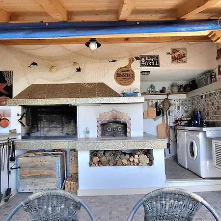 Bartol With Free Bikes And Great Local Food Apartamento Trogir